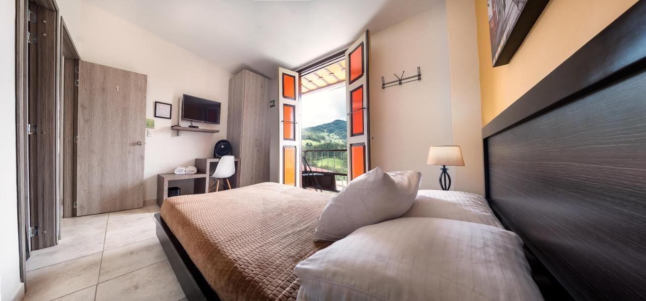 Casa Borbon Hotel Саленто Екстериор снимка