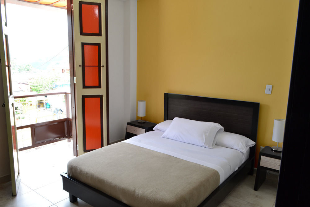 Casa Borbon Hotel Саленто Екстериор снимка