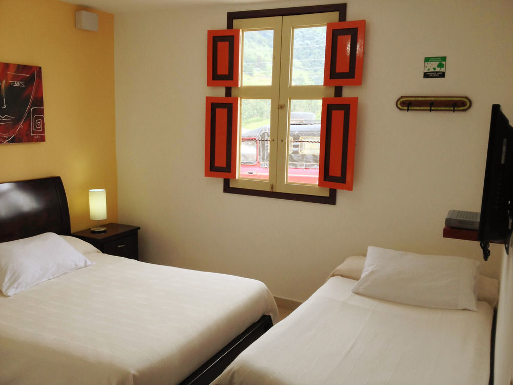 Casa Borbon Hotel Саленто Екстериор снимка