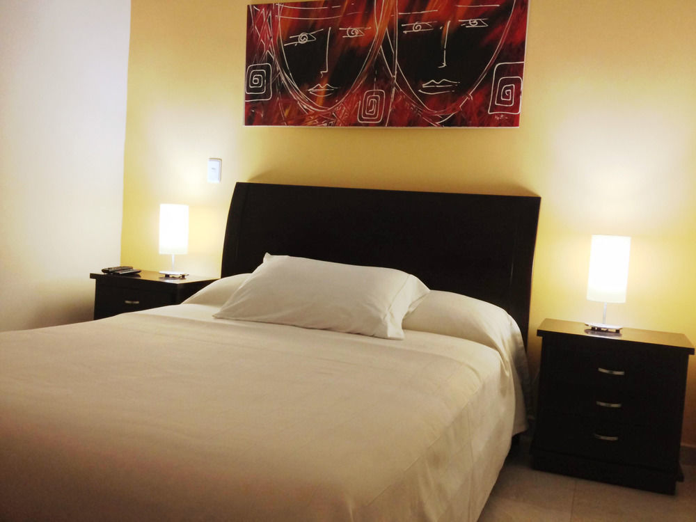Casa Borbon Hotel Саленто Екстериор снимка