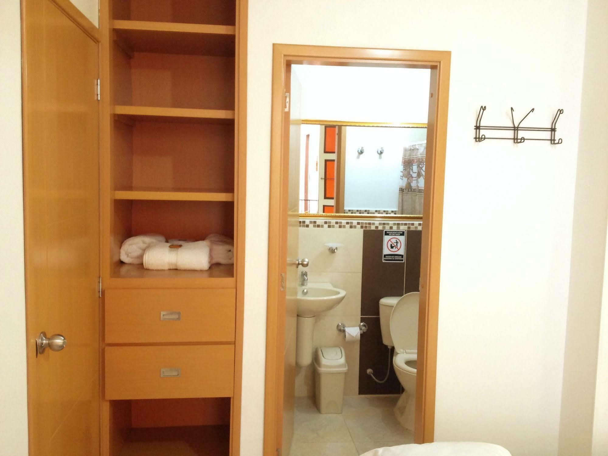 Casa Borbon Hotel Саленто Екстериор снимка
